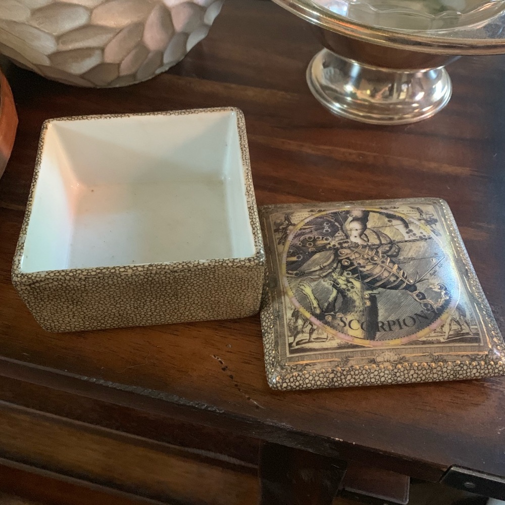 GIFTED TO BUYER💝Authentic Natasha Farina - Picture 2 of 8